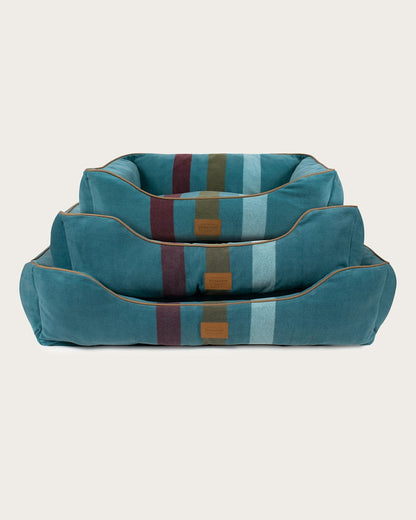 Pendleton CABIN STRIPE PET BED - KUDDLER