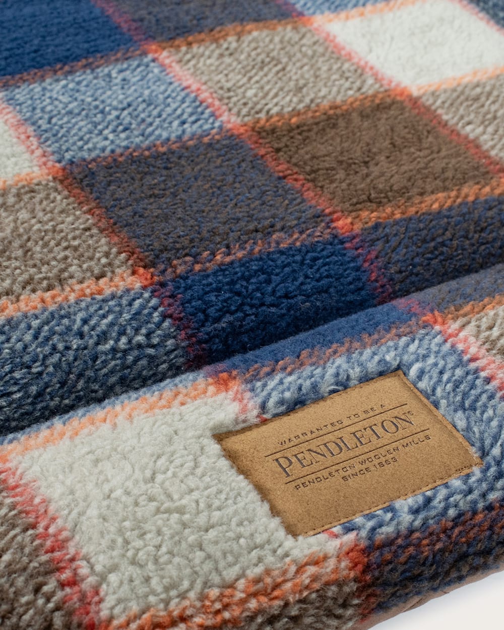 Pendleton Shop Mountain Plaid Pet Bed Comfort Cushion Plush & Durable