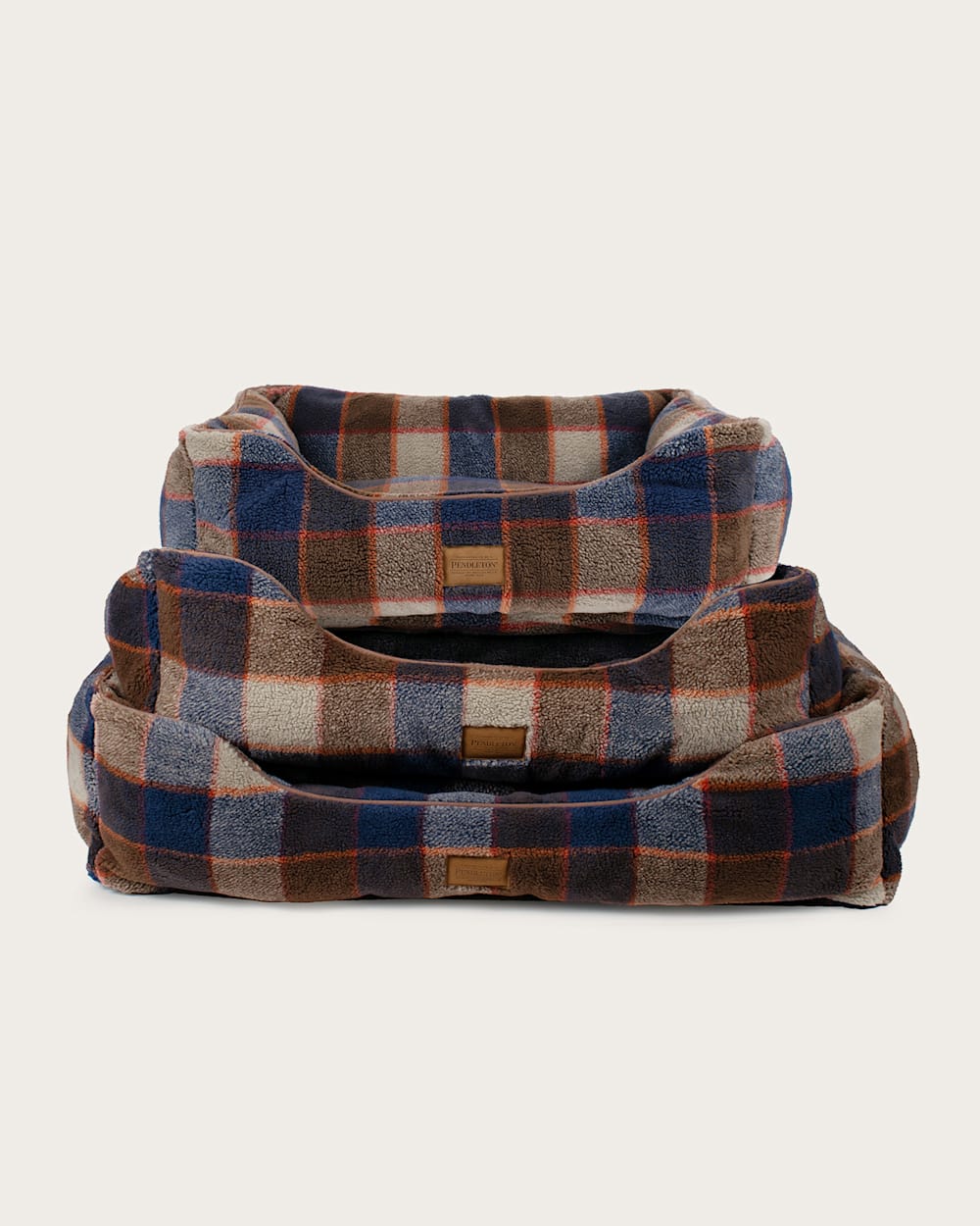 Pendleton MOUNTAIN PLAID PET BED - KUDDLER