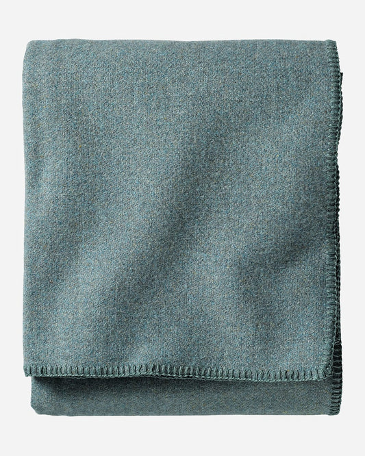 Pendleton Machine-washable Eco-Wise Wool Solid Blanket