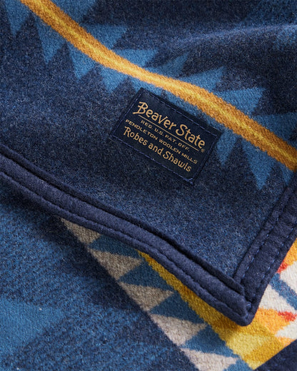 Pendleton Shop Luxurious Cascadia Blanket: Cozy Comfort
