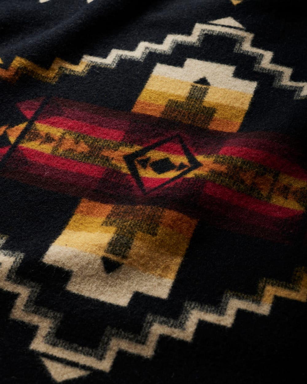 Pendleton Shop the Four Corners Blanket - Cozy Up in Style!
